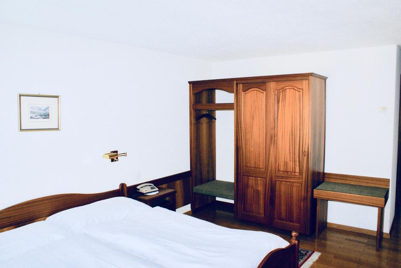 Hotel du Pont Brigue Extérieur photo