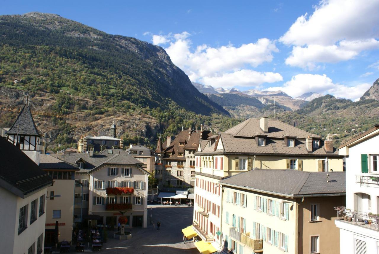 Hotel du Pont Brigue Extérieur photo