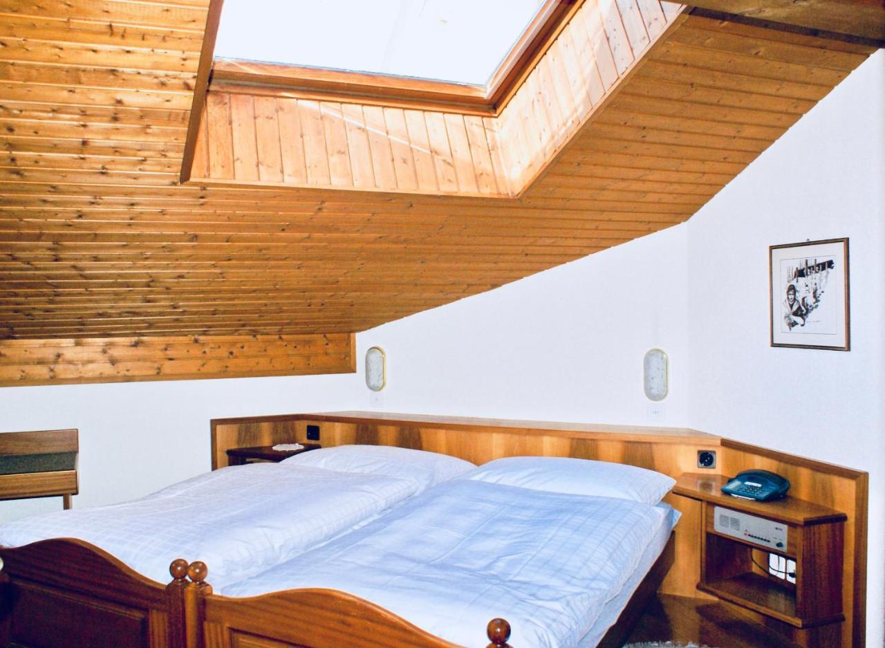 Hotel du Pont Brigue Extérieur photo
